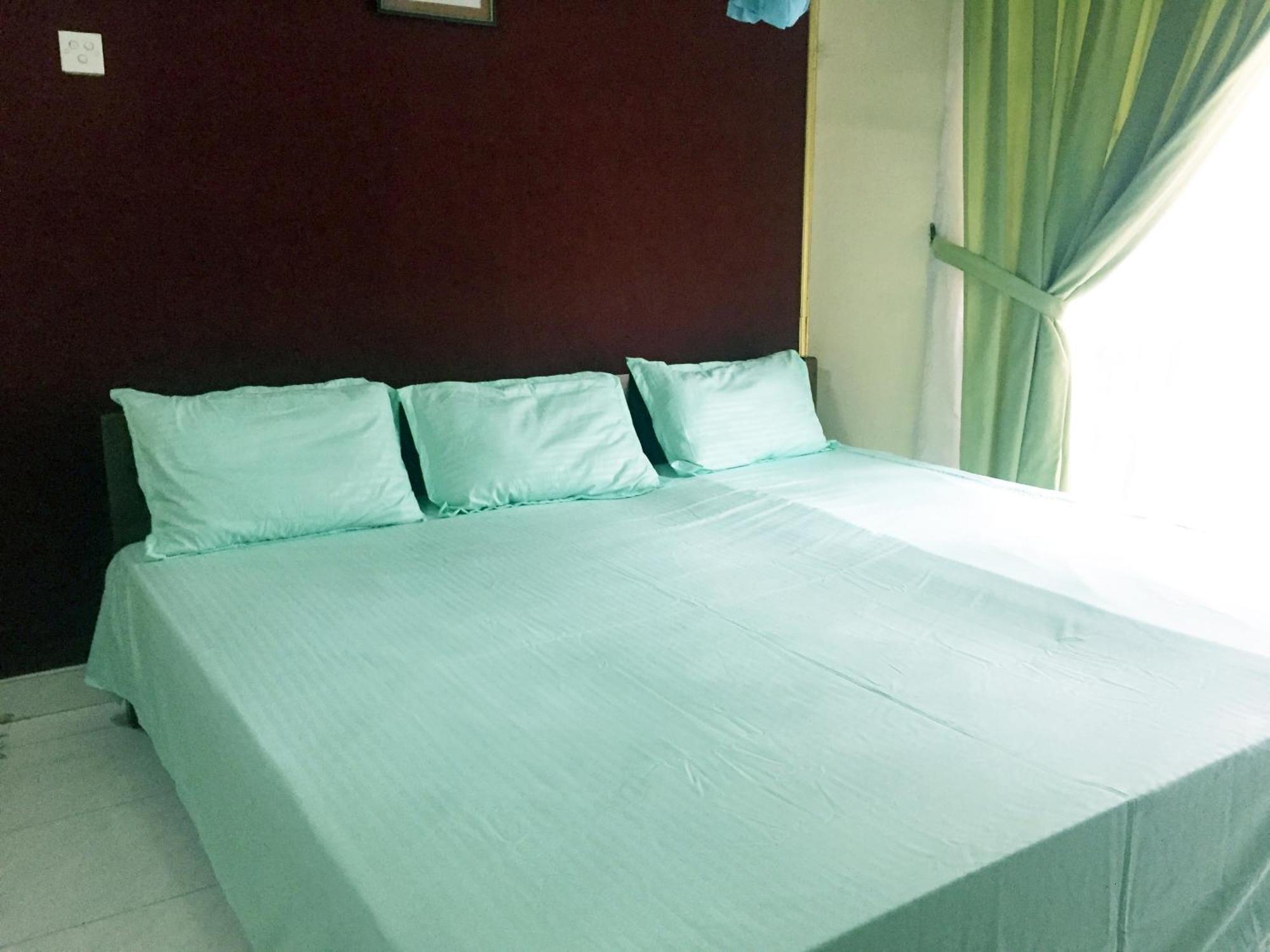 Mccarthy Guesthouse Канди Экстерьер фото